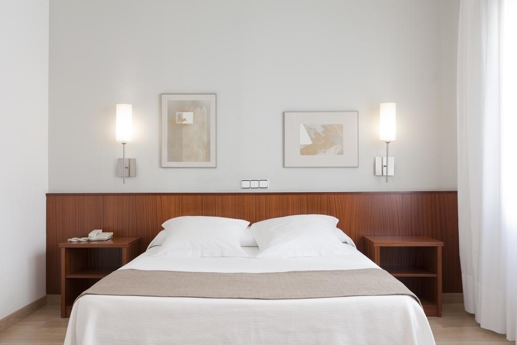Peninsular 3* Girona